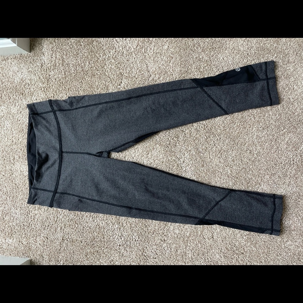 Lululemon cropped leggings